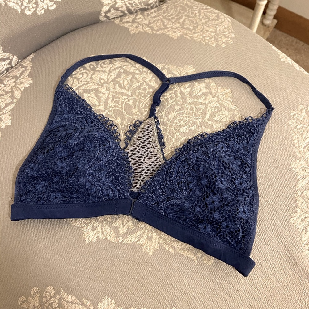 Victoria’s Secret Lace Bralette size XS
